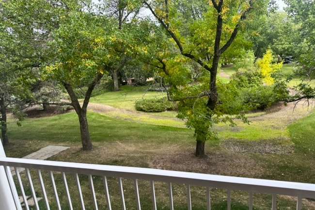Photo - 9914-9101 101 Ave Unit 212