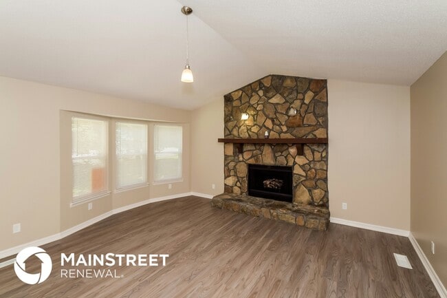 Photo - 101 22nd Ave NW