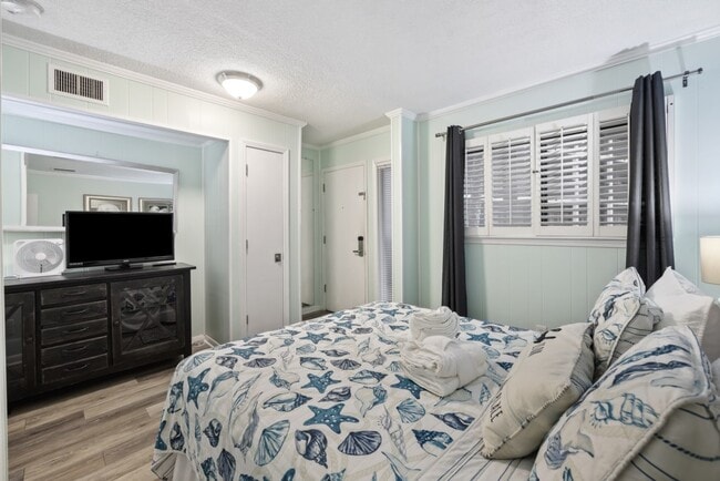 Photo - 40 Folly Field Rd Unit 141B