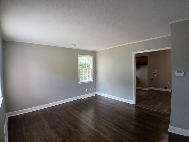 Photo - Updated 1 bedroom 1 bathroom Duplex - Open...