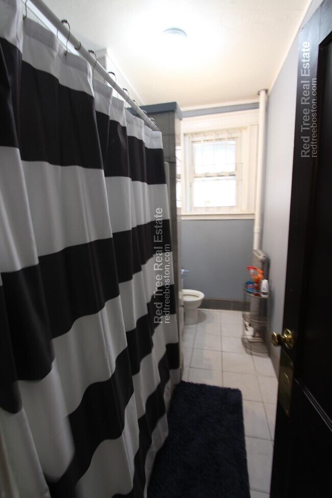 Photo - 43 Orkney Rd Unit 1