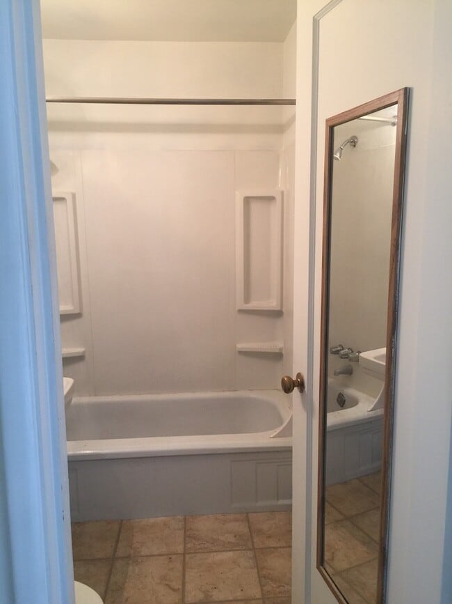 Photo - 2 bedroom 1 bath with 1 car garage