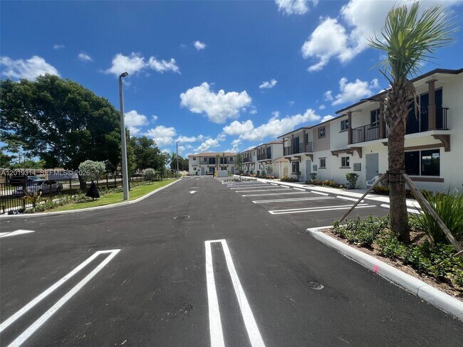 Photo - 199 Redland Rd
