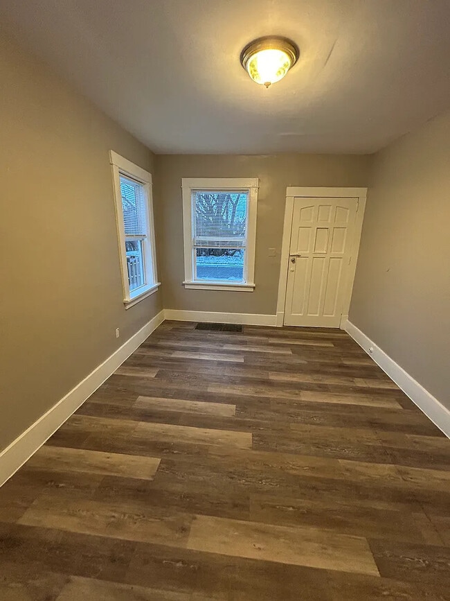 Photo - 232 W Howard St