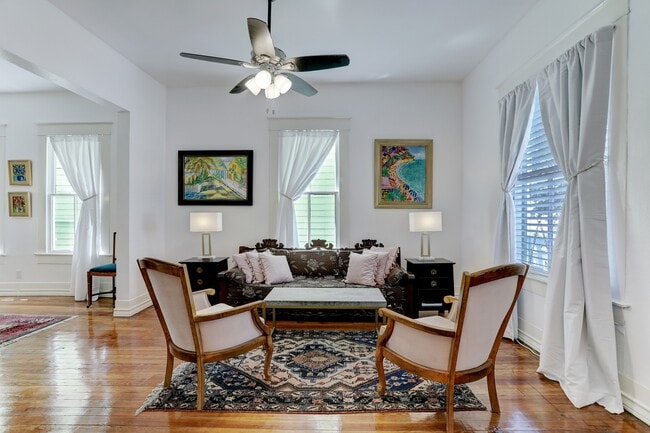 Photo - 1221 Sealy Ave