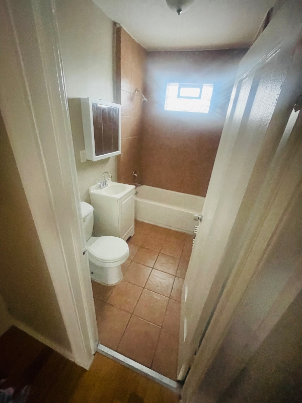 Photo - 6005 S Artesian Ave Unit 2