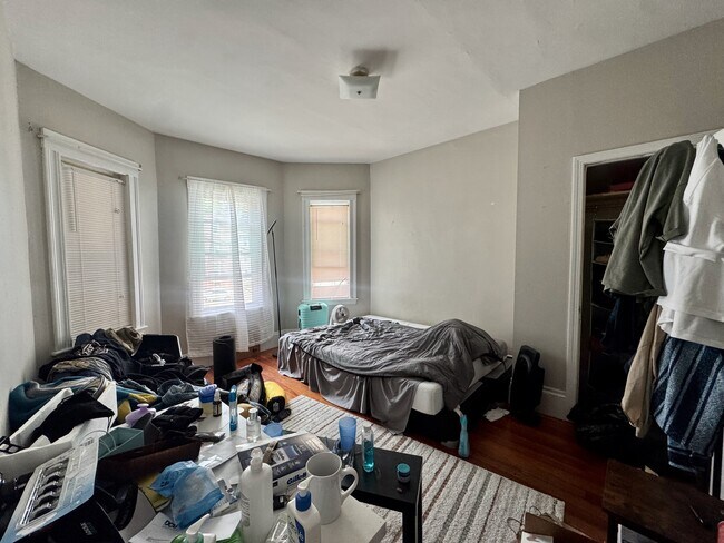 Photo - 348 Faneuil St Apartments Unit 2