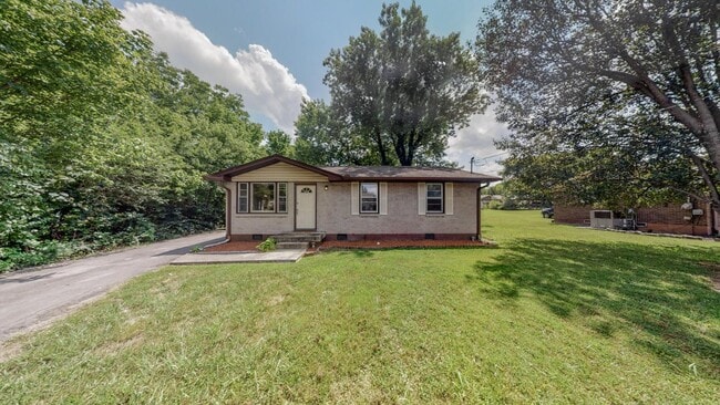 Photo - 408 Lealand Ln