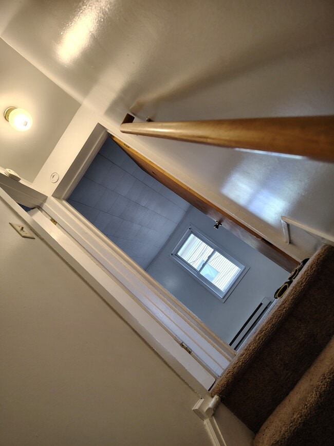 2 dormitorios - 416 W Poplar St