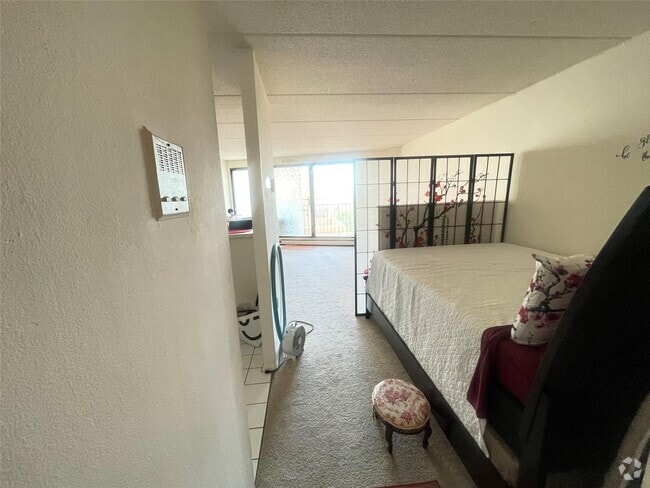 Building Photo - 1155 Warburton Ave Unit 3L Rental