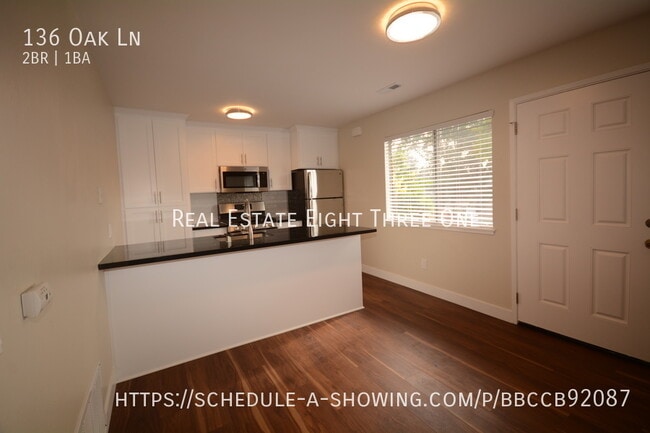 Photo - 136 Oak Ln
