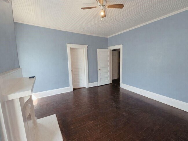 Photo - 1025 Hillyer Ave