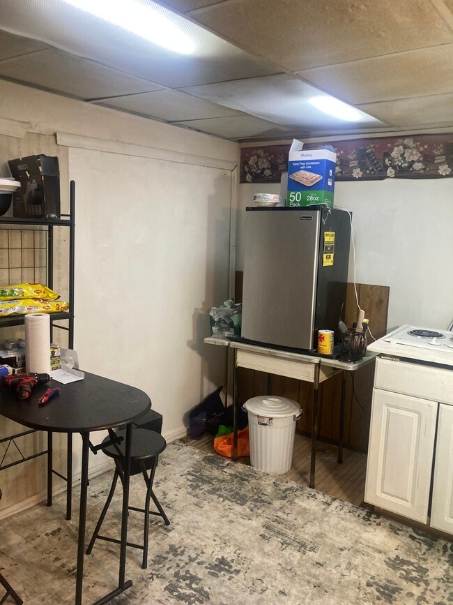 Photo - 764 Lenore Ln Unidad Small Apt