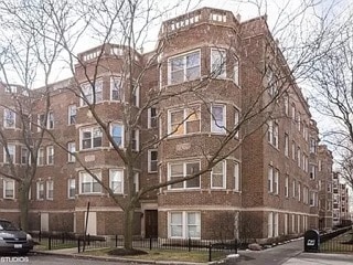 Building Photo - 6042 N Kenmore Ave Unit 1 Rental