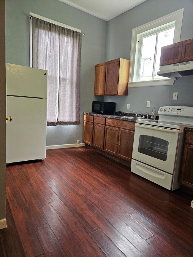 Photo - 1614 Market St
