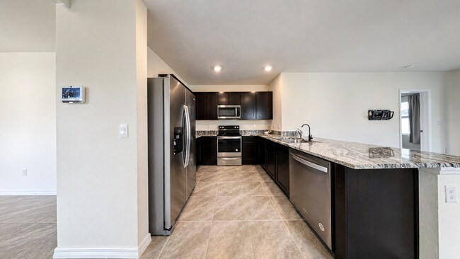 Photo - 5699 Chorleywood Ln