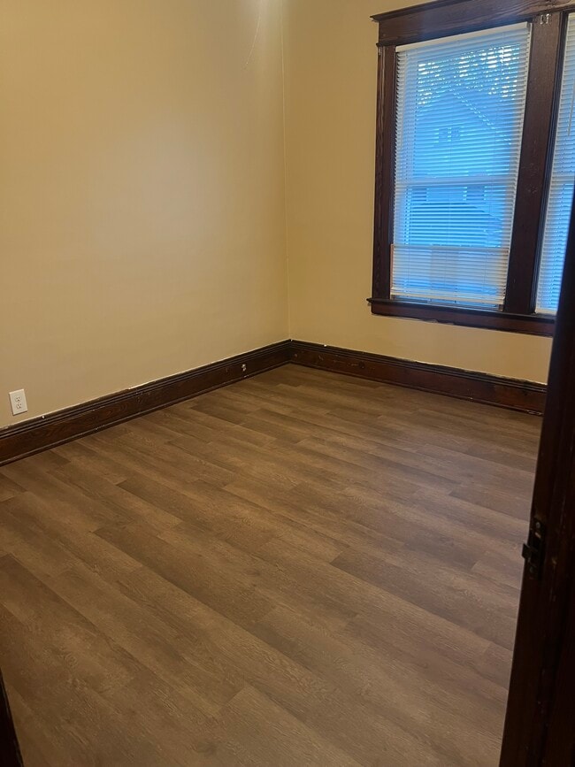 Building Photo - 83 Ravenwood Ave Unit 83 Ravenwood Ave Rochester NY