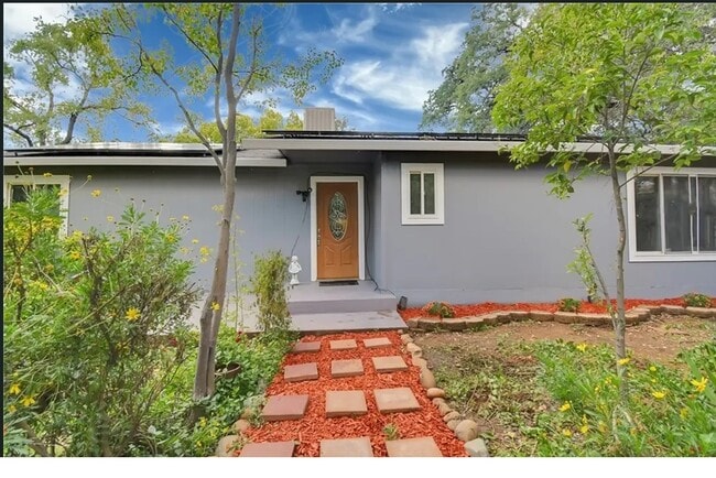 Photo - 52 Arbol Ave
