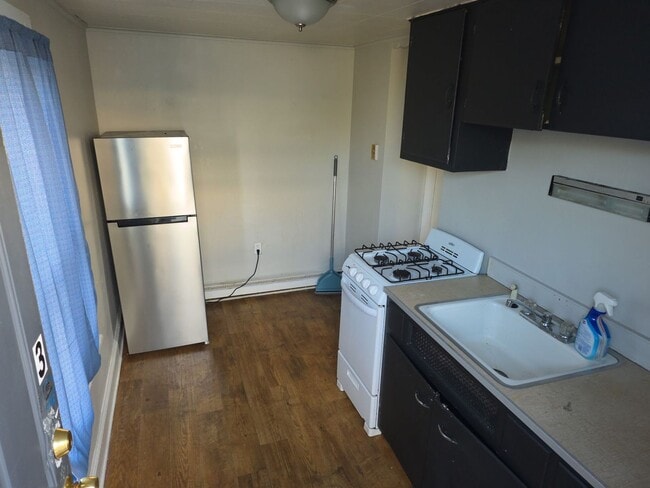 Photo - 1619 Berryhill St Unit Apt 3