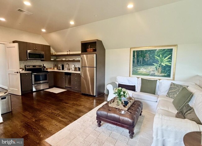 Photo - 10601 Red Barn Ln