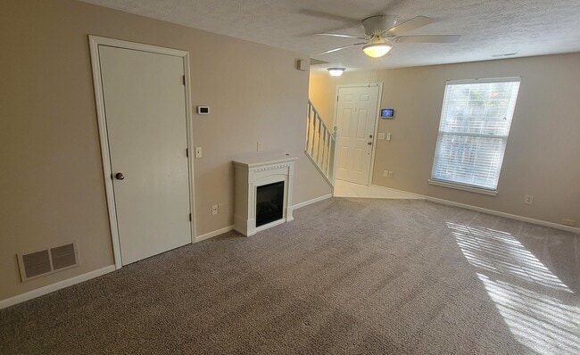 Photo - 382 Waterside Avenue