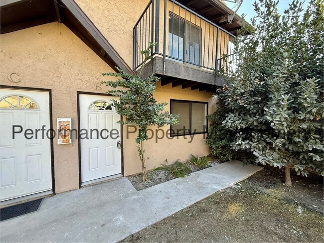 Building Photo - 1108 McDonald Way Unit B