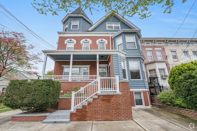 Building Photo - 146 Avenue C Rental