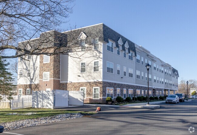 Baypointe at Keyport Apartments