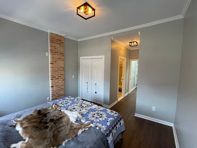 Master - 124 S Highland Ave Townhome