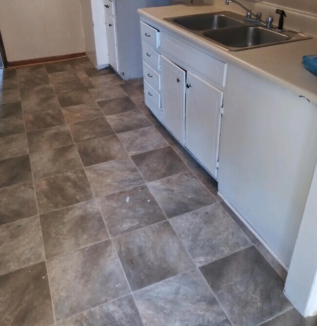 Photo - 1014 Davidson Dr Unit A