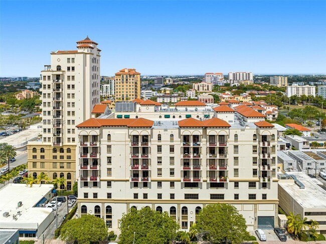 Building Photo - 1805 Ponce de Leon Unit 719 Rental