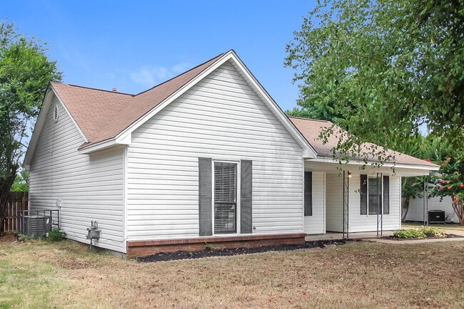 2185 Longlane Dr
