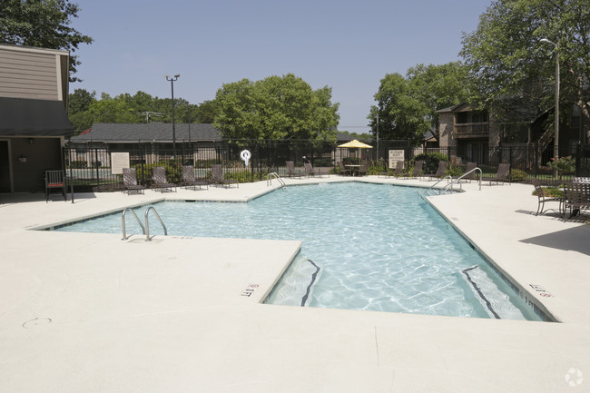 Photo - Haywood Pointe Apartments