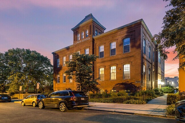725 5th St SE Unit 23