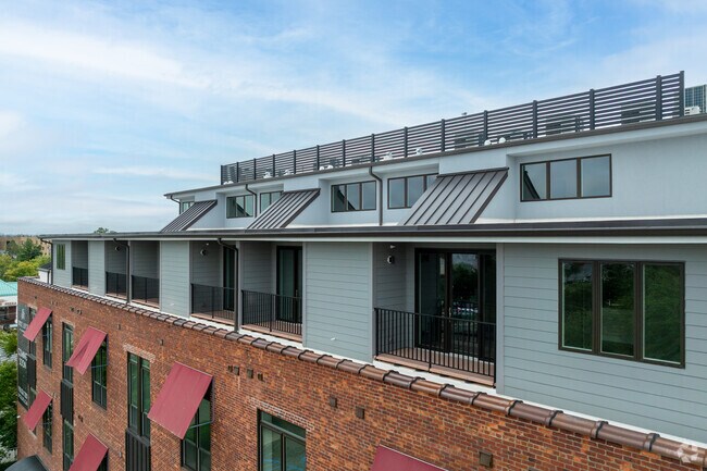 4th Floor Terraces