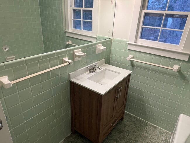 Photo - 1614 Woodrow Ave