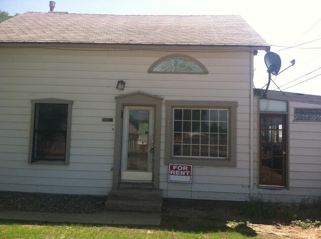 Photo - 8190 Quebec St Unit 1