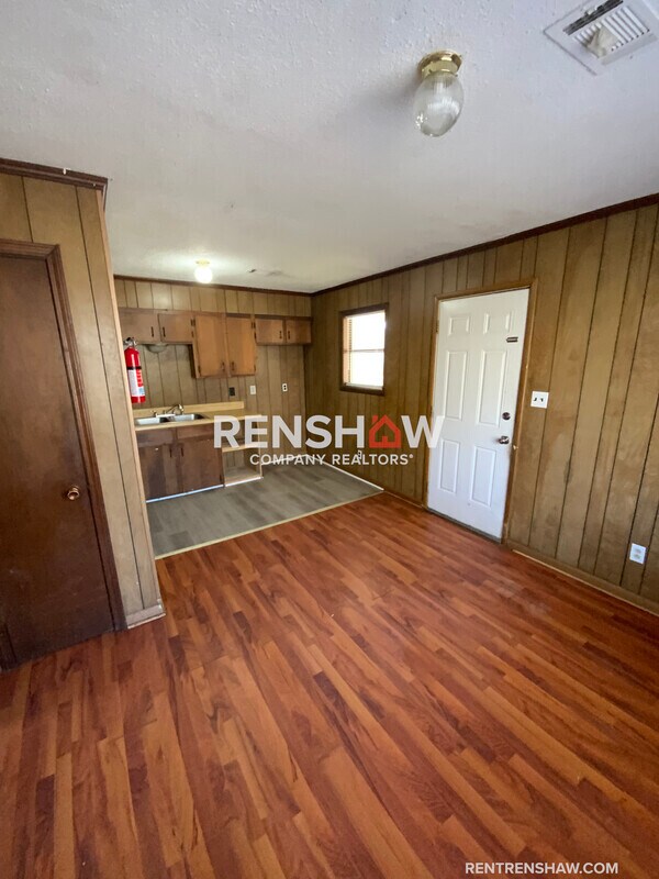 Photo - 195 Walnut St