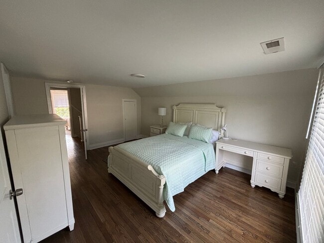 1231 Brookwood Dr