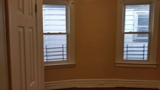 243 N 11th St