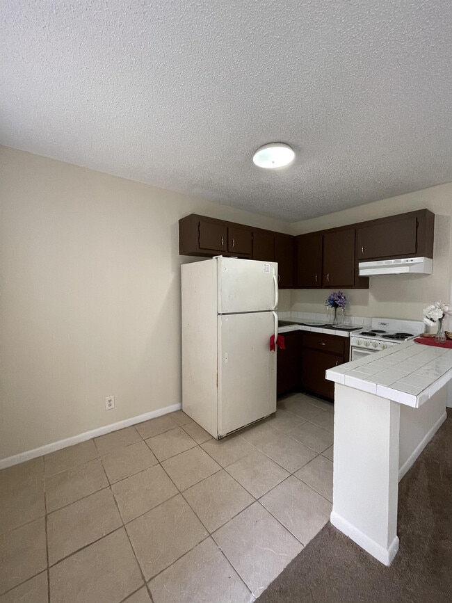 Photo - 5192 NE 6th Ave