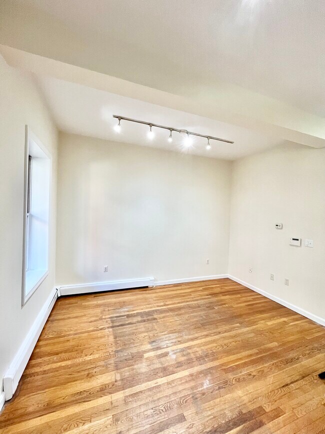 Photo - 59 Fort Ave Unit 1