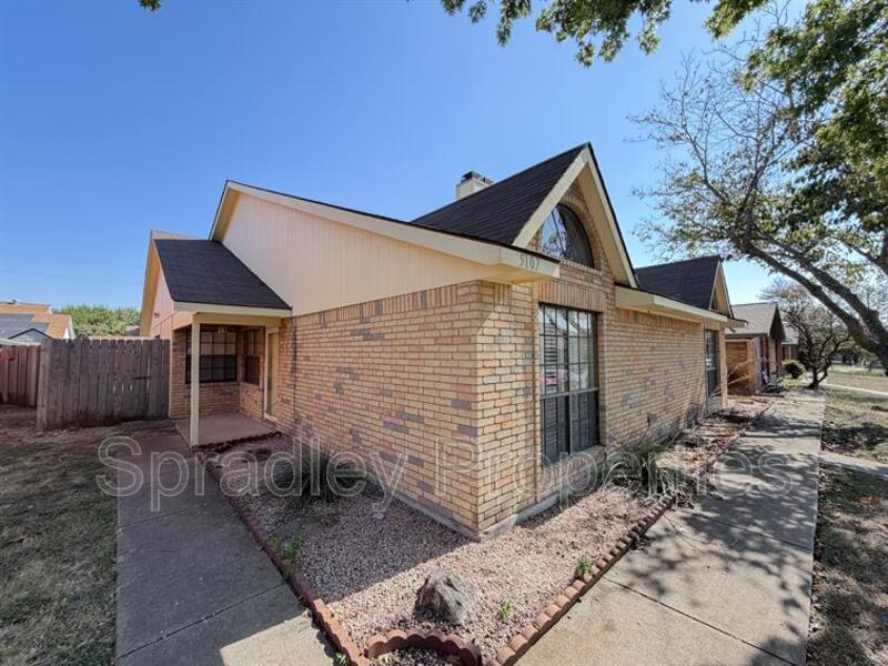 Photo - 5107 Canyon Creek Dr