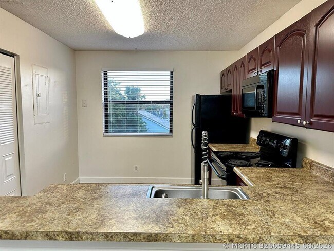 5641 Riverside Dr Unit 306B1