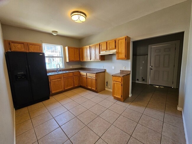 Photo - 1443 Bartholomew St