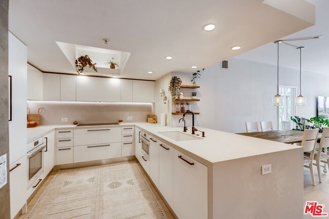 Photo - 13700 Marina Pointe Dr Unit 531