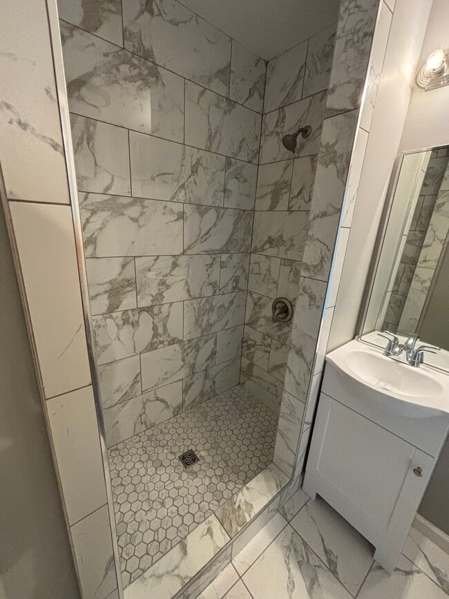 Photo - 3419 Vaughn St