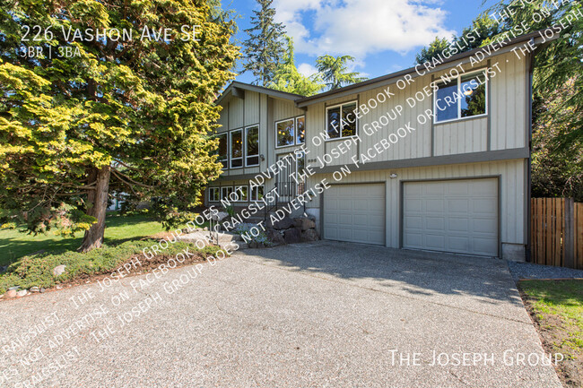 Photo - 226 Vashon Ave SE House