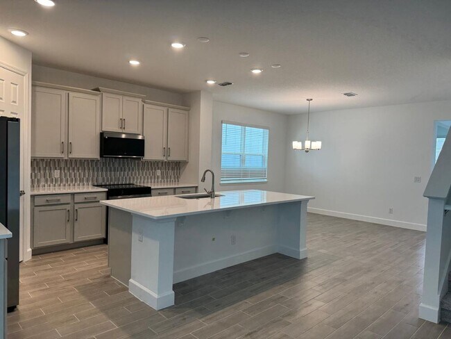 Photo - 5 Bedroom Brand New House with Innovative Technology near Winter Park