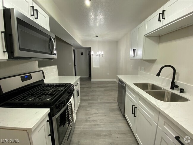 Building Photo - 3318 N Decatur Blvd Unit 2039 Rental
